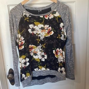 Kut from the Kloth Floral & Knit top size M